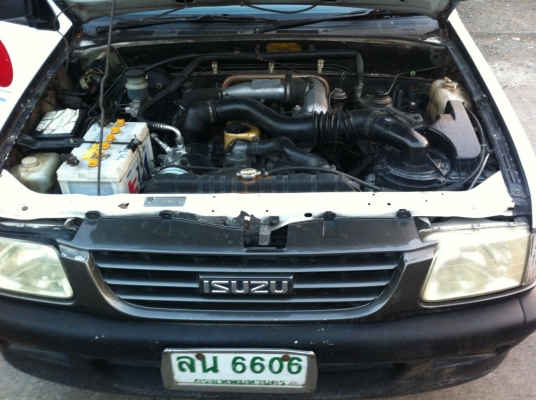 ขาย ISUZU  หัวเดียว ตู้เเห้ง ปี99 เครื่องเดิม 2500 เครื่องดี คัสซีสวย ภายในเรียบร้อย แอร์เย็น เอกสารครบ ** 129.000 **
