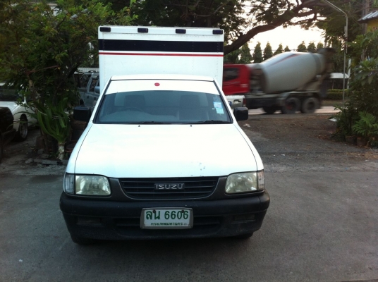 ขาย ISUZU  หัวเดียว ตู้เเห้ง ปี99 เครื่องเดิม 2500 เครื่องดี คัสซีสวย ภายในเรียบร้อย แอร์เย็น เอกสารครบ ** 129.000 **