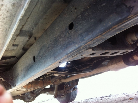 ขาย NISSAN FRONTIER ปี99 หัวเดียว เครื่องดี คัสซีสวย หัวบางเดิม ประตูเดิม ต้องเก็บงานกระบะบ้าง เอกสารครบ **118.000**