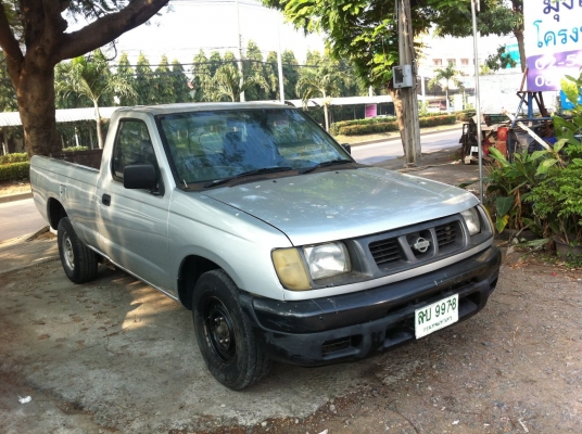 ขาย NISSAN FRONTIER ปี99 หัวเดียว เครื่องดี คัสซีสวย หัวบางเดิม ประตูเดิม ต้องเก็บงานกระบะบ้าง เอกสารครบ **118.000**