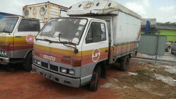 NKR4ล้อพร้อมใช้งาน