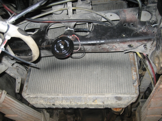 ดั้มท์  เครื่อง oz 195 แรง  2 เพลา 800000 บาท