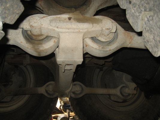 ดั้มท์  เครื่อง oz 195 แรง  2 เพลา 800000 บาท