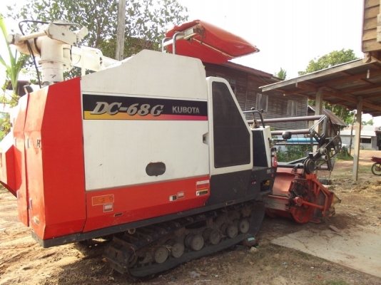 รถเกี่ยวนวดข้าวDC68  พร้อมรถเทรลเลอร์
