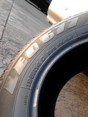BRIDGE STONE LEO677 195R14  TEL.081-427-3941