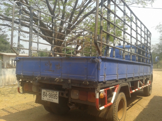 ท่านใดว่างมาก่อนเลยครับ(ไม่ผิดหวังแน่นอน)เครื่องดี แน่นๆ(ไม่มีไอ)แซสซีสวยๆ สวยมากๆ สวยตลอดเส้น กระจกไฟฟ้า พวงมาลัยพาวเวอร์ แอร์  รถสวยจัดพร้อมโอน ทันทีพร้อมใช้งานทันทีไม่ต้องทำอ