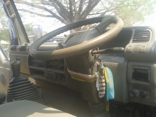 ท่านใดว่างมาก่อนเลยครับ(ไม่ผิดหวังแน่นอน)เครื่องดี แน่นๆ(ไม่มีไอ)แซสซีสวยๆ สวยมากๆ สวยตลอดเส้น กระจกไฟฟ้า พวงมาลัยพาวเวอร์ แอร์  รถสวยจัดพร้อมโอน ทันทีพร้อมใช้งานทันทีไม่ต้องทำอ