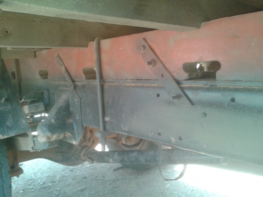 ท่านใดว่างมาก่อนเลยครับ(ไม่ผิดหวังแน่นอน)เครื่องดี แน่นๆ(ไม่มีไอ)แซสซีสวยๆ สวยมากๆ สวยตลอดเส้น กระจกไฟฟ้า พวงมาลัยพาวเวอร์ แอร์  รถสวยจัดพร้อมโอน ทันทีพร้อมใช้งานทันทีไม่ต้องทำอ