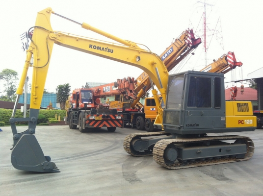 Komatsu PC120-3 สภาพดี 6,000 กว่าชั่วโมง