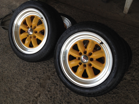 ขายล้อกล้วย Marcato ขอบ 15x6.5 ออฟ25 4/100-114.3 พร้อมยางสวยๆ ครับ ขายล้อกล้วย Marcato ขอบ 15x6.5 ออฟ25 4/100-114.3 พร้อมยางสวยๆ ครับ