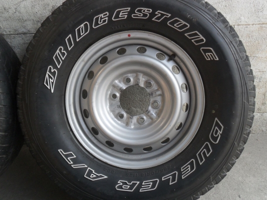 ล้อกะทะ 16นิ้ว 6รู พร้อมยาง265/70R16ปี11 สวยๆ 4 ล้อ ราคา 4800 บาท ล้อกะทะ 16นิ้ว 6รู พร้อมยาง265/70R16ปี11 สวยๆ 4 ล้อ ราคา 4800 บาท