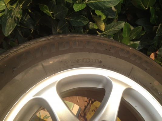 ขายแม็กพร้อมยาง 215/70/15 ขอบ 15 6 รู ใส่กระบะ