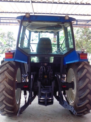 ขายรถไถฟอร์ด  FORD  NEWHOLLAND  8340  4WD