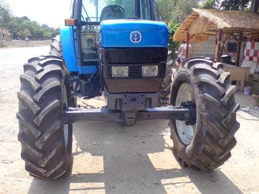 ขายรถไถฟอร์ด  FORD  NEWHOLLAND  8340  4WD