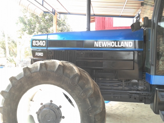 ขายรถไถฟอร์ด  FORD  NEWHOLLAND  8340  4WD