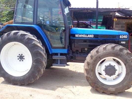 ขายรถไถฟอร์ด  FORD  NEWHOLLAND  8340  4WD