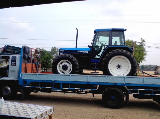 ขายรถไถฟอร์ด  FORD  NEWHOLLAND  8340  4WD