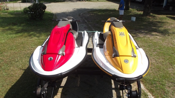 ขาย seadoo 3d ปี 04,05 ลำละ 135,000 บาท ขาย seadoo 3d ปี 04,05 ลำละ 135,000 บาท