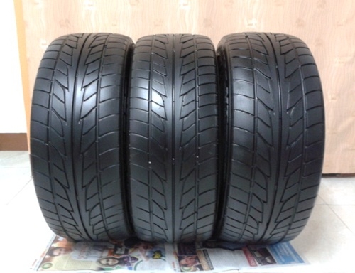 ยางยุ่นลายซิ่ง,215/45R17 NITTO NT555 สามเส้น2,700