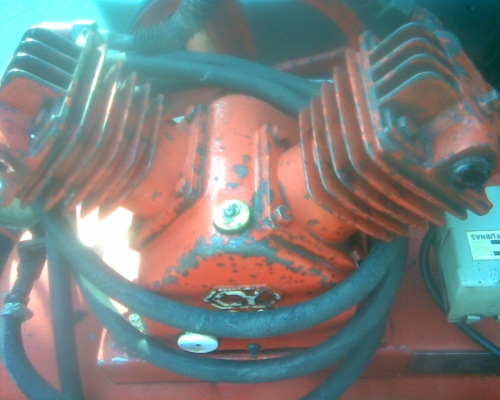 ปั้มลมตัวใหญ่