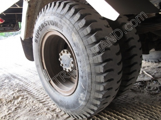 รถบรรทุก 6 ล้อติดเครน ยี่ห้อ HINO 121 แรงม้า