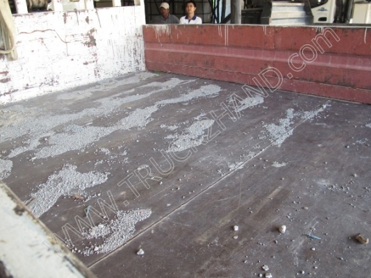 รถบรรทุก 6 ล้อติดเครน ยี่ห้อ HINO 121 แรงม้า