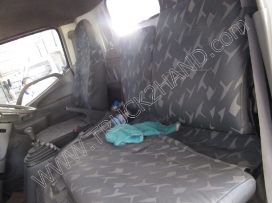 รถบรรทุก 6 ล้อติดเครน ยี่ห้อ HINO 121 แรงม้า