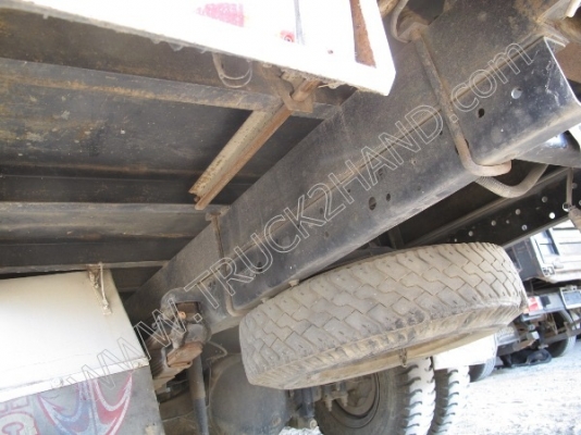 รถบรรทุก 6 ล้อติดเครน ยี่ห้อ HINO 121 แรงม้า