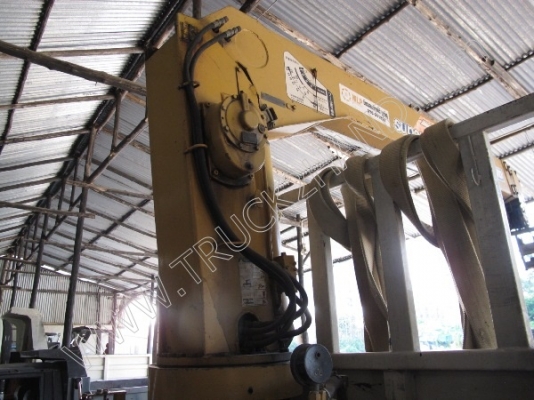 รถบรรทุก 6 ล้อติดเครน ยี่ห้อ HINO 121 แรงม้า