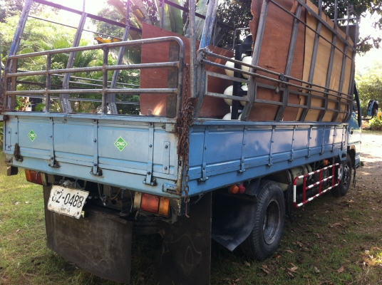 ขาย 6 ล้อ NPR 57L   ยาว. 4.30 ม.สภาพสวย ราคา 320,000