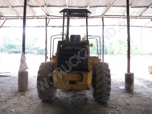 รถตักล้อยาง  ยี่ห้อ KOBELCO  LK300A