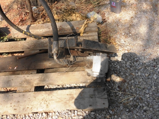 ขายเฮียบพับ    3 TOn เก่าญี่ปุ่น พร้อม ปั้มนิ้ว  3 ปลอกครับ