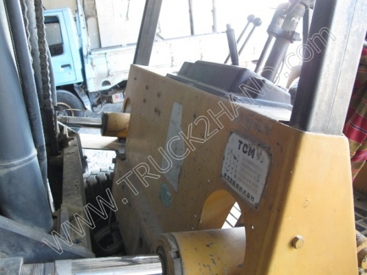 รถฟอร์คลิฟต์ ยี่ห้อ TCM  ยกได้ 3 ตัน