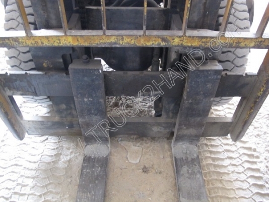 รถฟอร์คลิฟต์ ยี่ห้อ TCM  ยกได้ 3 ตัน