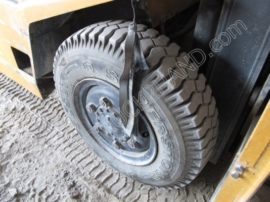 รถฟอร์คลิฟต์ ยี่ห้อ TCM  ยกได้ 3 ตัน