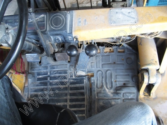 รถฟอร์คลิฟต์ ยี่ห้อ TCM  ยกได้ 3 ตัน