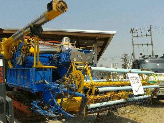 ขายรถเกี่ยวชาญเจริญอุ้ม 2.2 ตัวเดิน10 ปั้มไดกิ้นคู่ เครื่องISUZU 270แรง ขายรถเกี่ยวชาญเจริญอุ้ม 2.2 ตัวเดิน10 ปั้มไดกิ้นคู่ เครื่องISUZU 270แรง