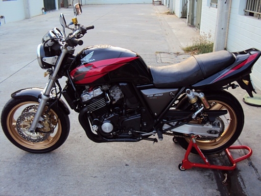 ขาย Cb400 version s ปี98 ทะเบียนโอน ลดราคาครับ ขาย Cb400 version s ปี98 ทะเบียนโอน ลดราคาครับ