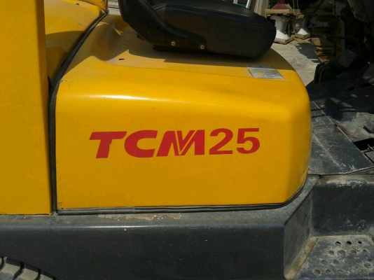 ขายโฟล์คลิฟท์2.5 ตัน งายาว1.5เมตร เครื่องISUZUดีเซล