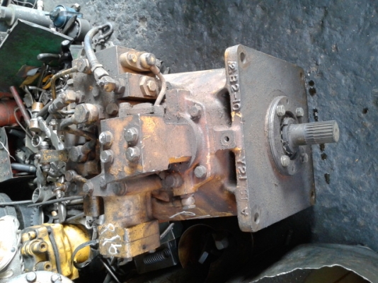 ปั้มไฮโดรลิคโคมัทสุ PC650 (เทียบเท่า PC200-2)