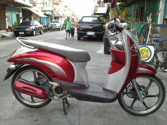 Scoopy i ปี 54 สีแดง รถสวย เครื่องดี ล้อแม็ค ไม่หลวม ไม่มีควัน