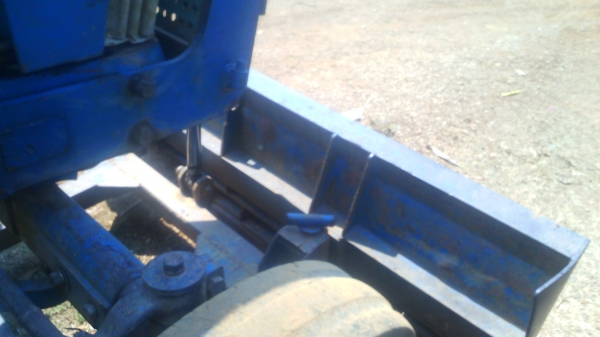 รถไถ FORD 6600 T5 เต็มตัว รถสวยเนี๊ยบทั้งคัน มีทะเบียน มีชุดโอนครบ ขายเพราะเปลี่ยนกิจการ ชอบที่ราคาเท่าไรต่อรองได้ครับ