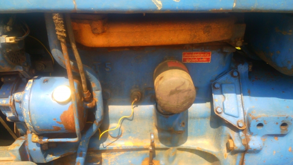 รถไถ FORD 6600 T5 เต็มตัว รถสวยเนี๊ยบทั้งคัน มีทะเบียน มีชุดโอนครบ ขายเพราะเปลี่ยนกิจการ ชอบที่ราคาเท่าไรต่อรองได้ครับ