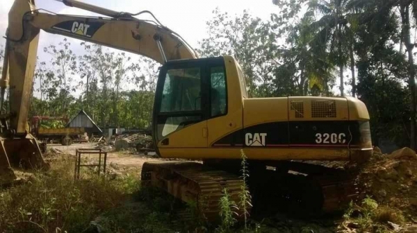 ขายด่วน!!!CAT 320C รถสวยพร้อมใช้งานค่ะ