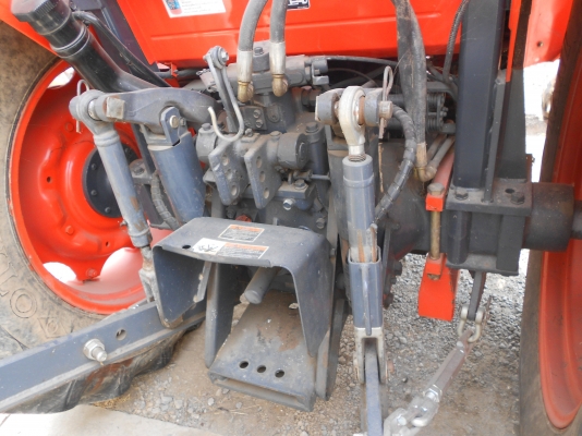 ขายแทรกเตอร์ คูโบต้า แม็กส์ รุ่น M7040 (ปีเกิน) พร้อมราคา และ โปรโมชั่นสุดพิเศษ