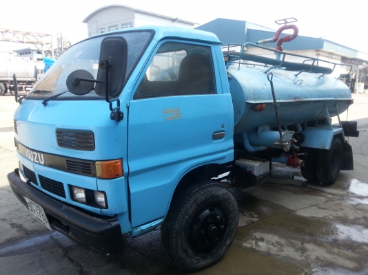 ขายรถน้ำ 6 ล้อ โทร 0840557743