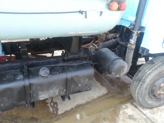 ขายรถน้ำ 6 ล้อ โทร 0840557743