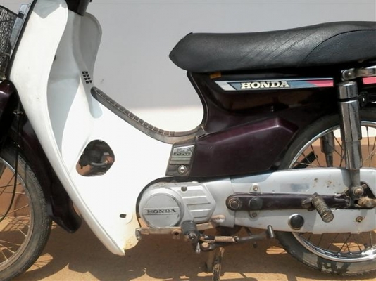 ขายดรีมตูดเป็ดหรือโฉมคุรุสภาทะเบียนพร้อมโอนภาษีขาดเกิน 3 ปี ขาย 9900 บาท