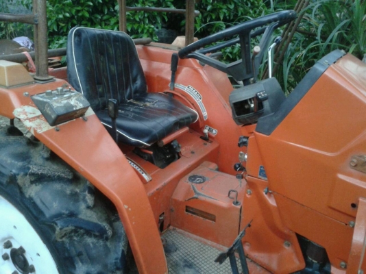 ขายรถไถ KUBOTA L1-20  2เพลา  20 แรง  เครื่องยนต์ไดเร็ก 3สูบ