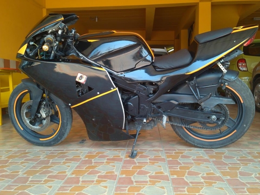 ขาย cbr400 arrow แต่ง cbr600 ทะเบียน/ โอน 40,000บาท. ขาย cbr400 arrow แต่ง cbr600 ทะเบียน/ โอน 40,000บาท.